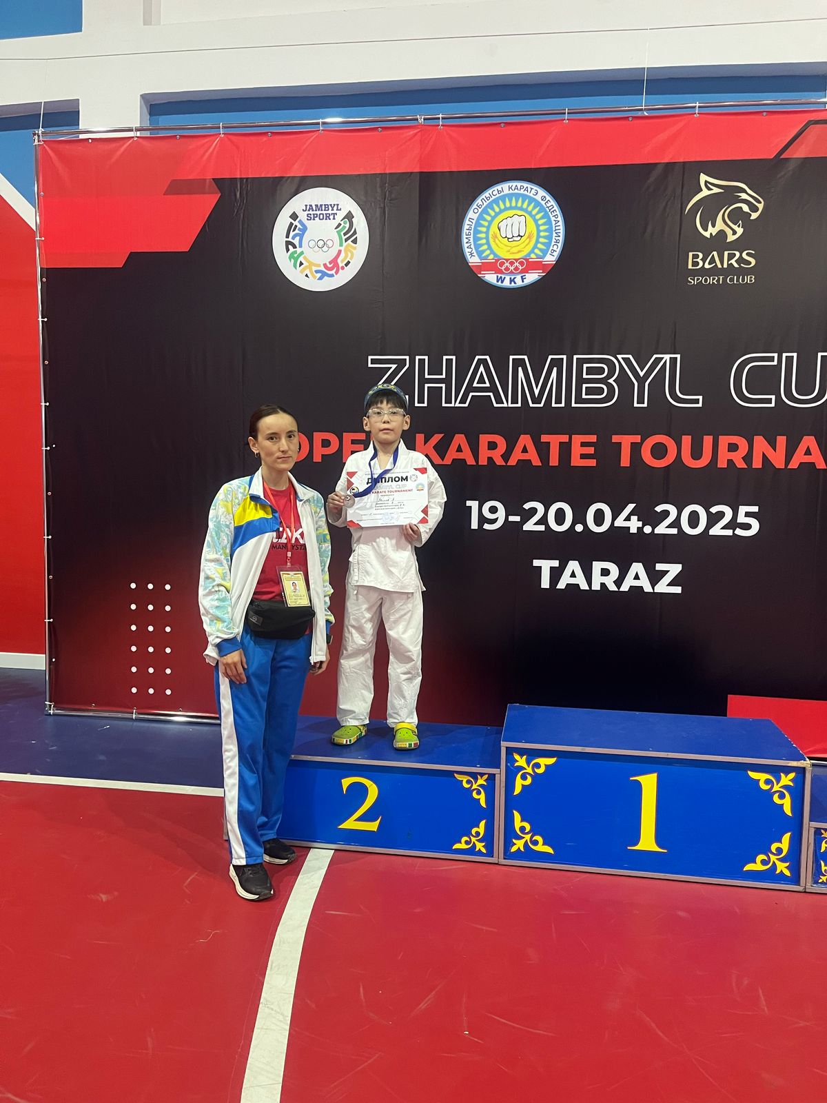 Тараз қаласында өткен каратэдан жарыстан 8-9 жас ұлдар арасында 25кг салмақ дәрежесінде Ғ.Мүсірепов атындағы №86 мектеп - гимназиясының 2 "Г" сынып оқушысы Абишев Аят ІІ орынды иеленді.