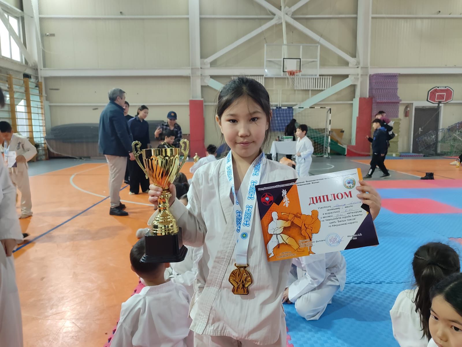 Ғ.Мүсірепов атындағы №86 мектеп - гимназиясының 2 "Г" сынып оқушысы Малик Амина Алматы қаласының чемпионатында 8-9 жас қыздар арасында 30кг салмақ дәрежесінде каратэдан І орынды иеленді.