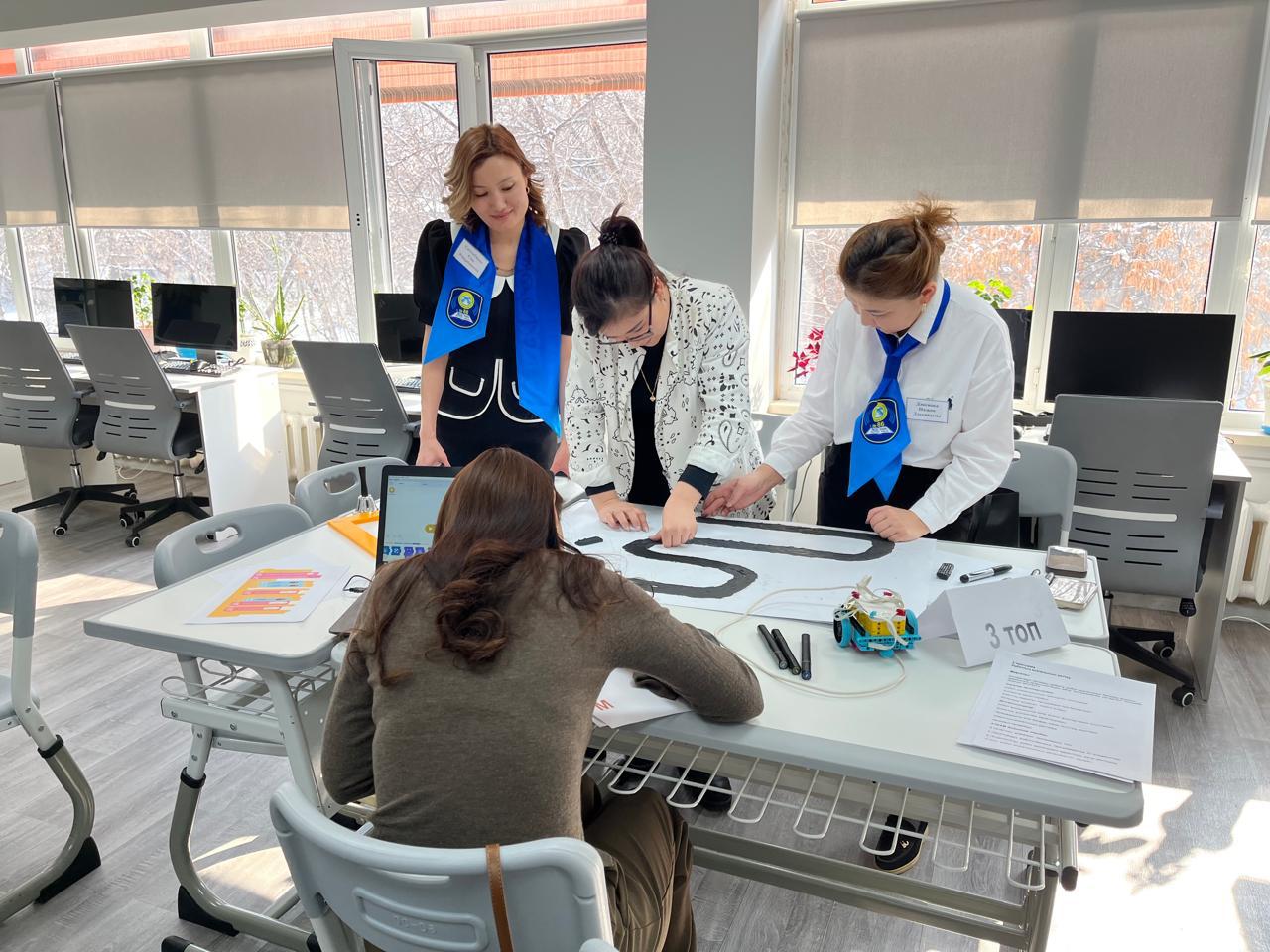 "STEAM окыту моделі мен жасанды интеллект элементтерін тиімді колдану" қалалық семинар