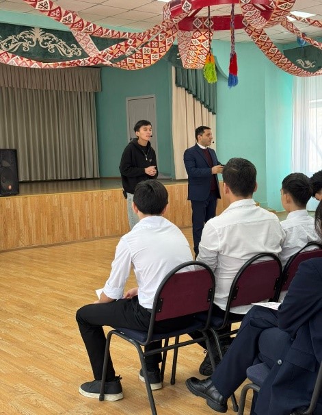Apply Global компаниясының кәсіби бағдар беру мамандары